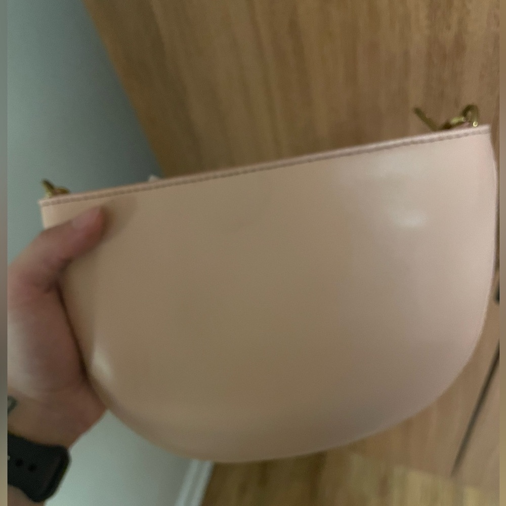 Fossil Light Pink Crossbody Bag with zipper closure - Picture 5 of 11